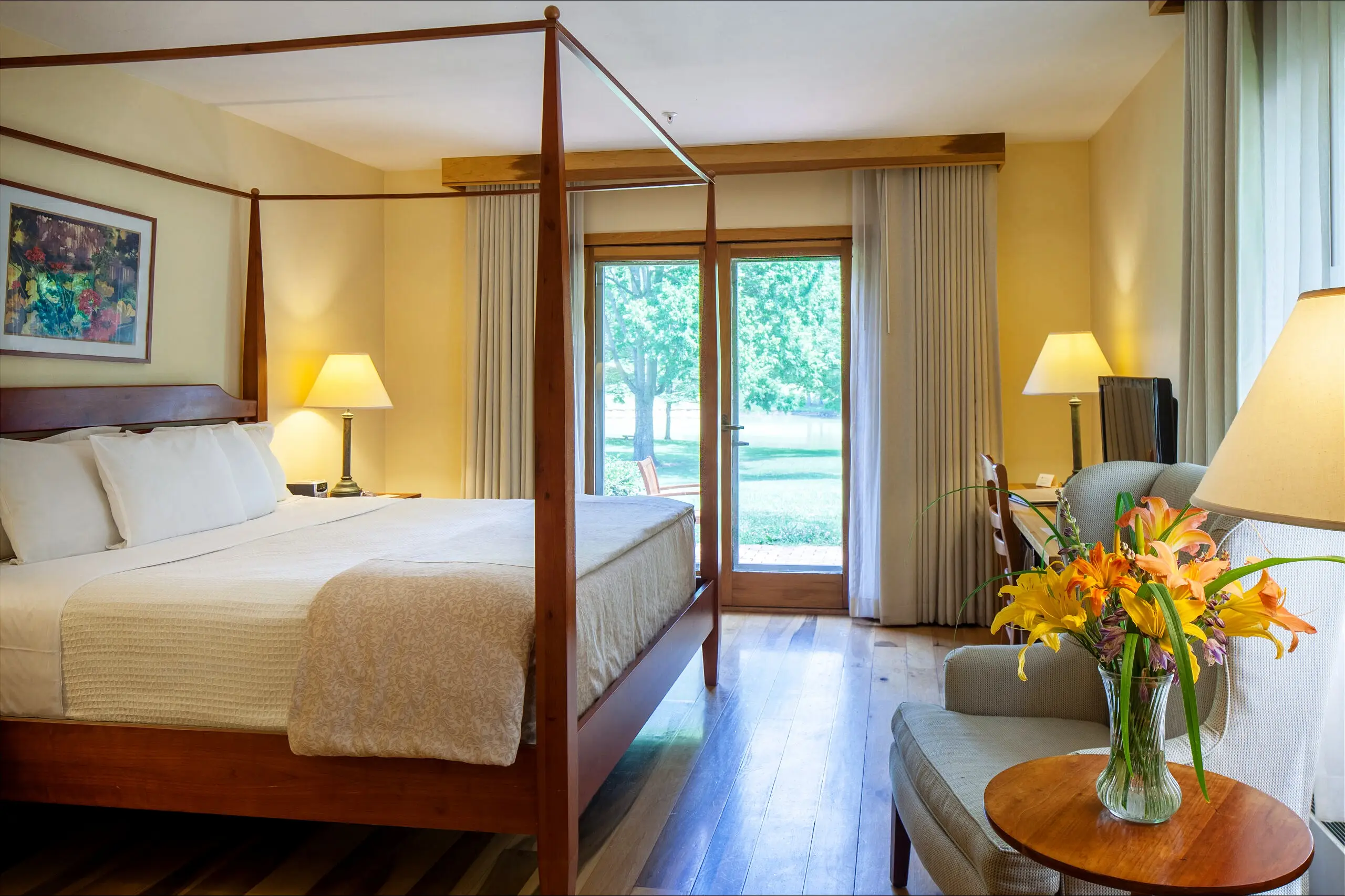 Premium Queen Patio or Balcony
Check
Availability →